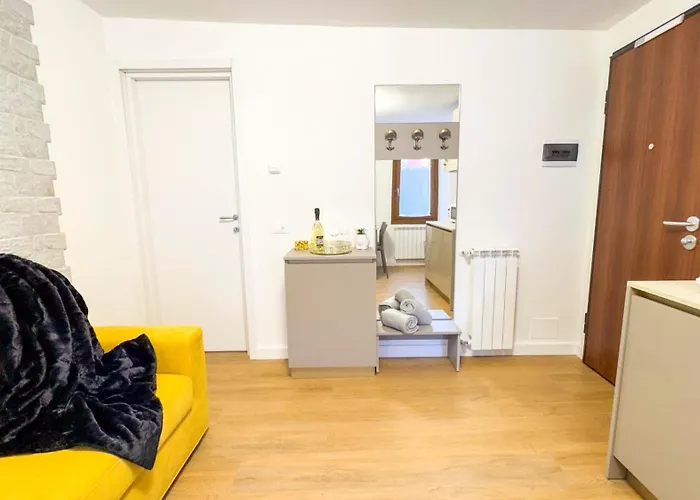 C A.l.i. By Ca-sa Check Daire Chioggia